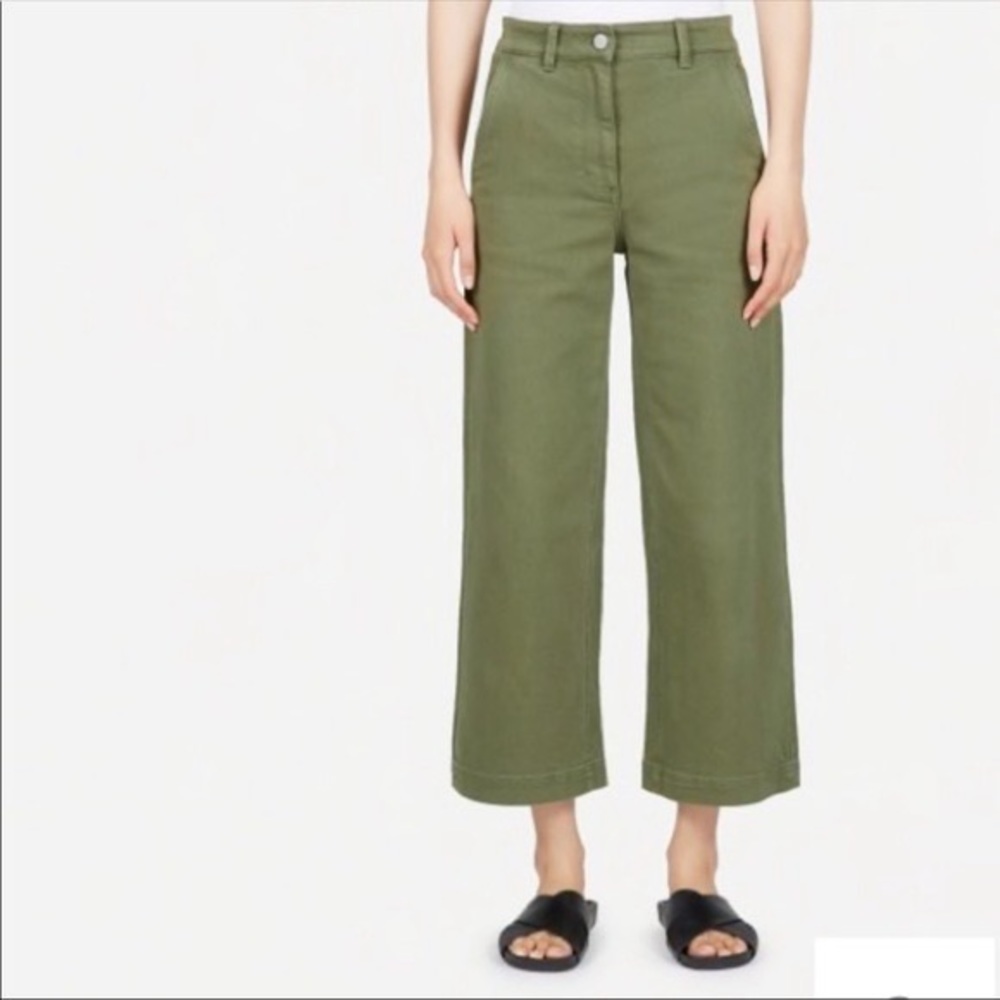 Everlane Wide Leg Crop in Surplus Green